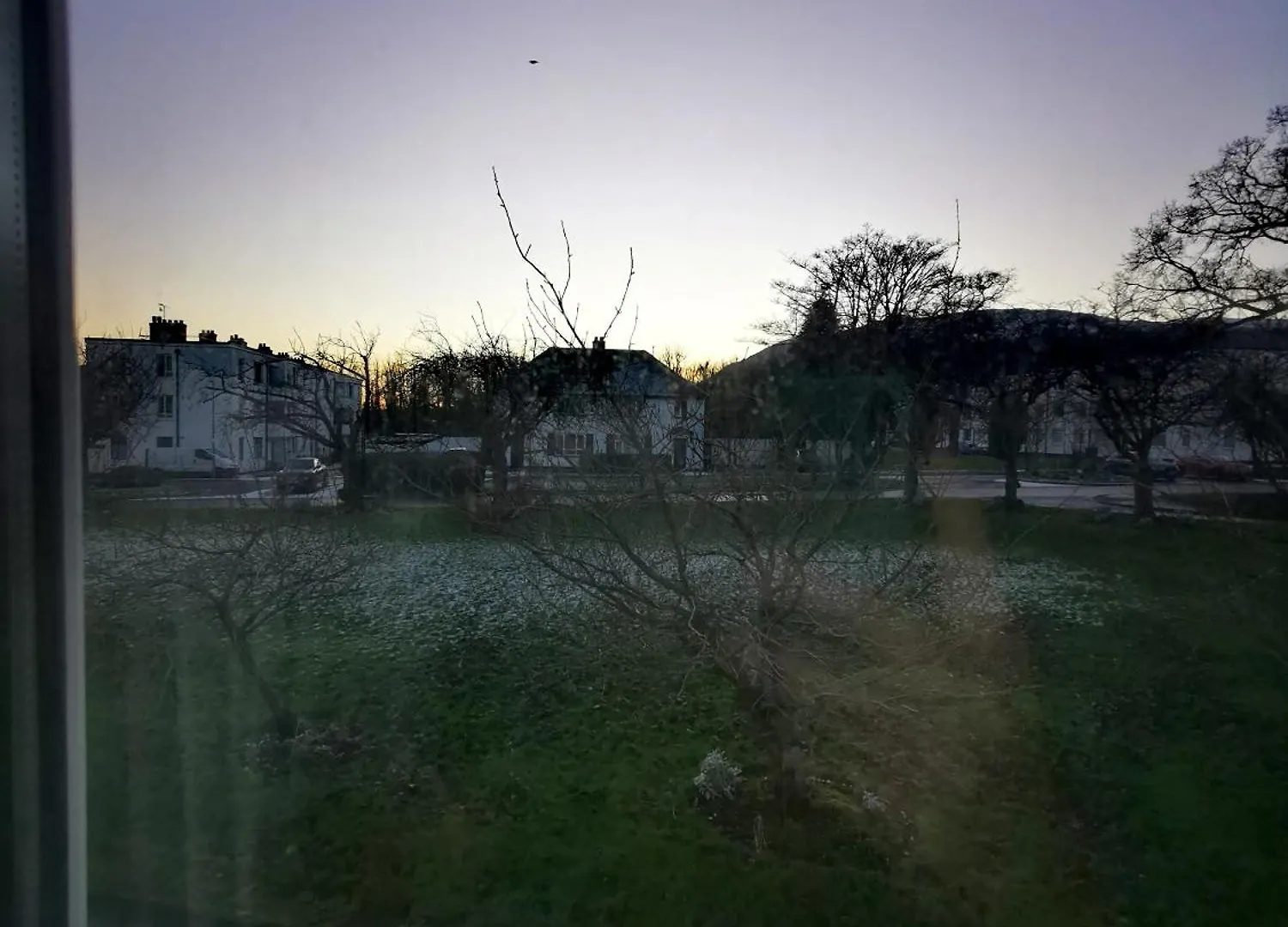 Apartment Entire 1 Bed Spacious Apartment, Private Balcony & Study Room Near City Whitehouse